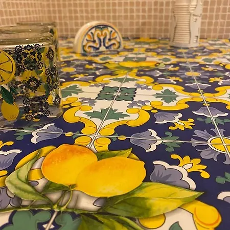 לינה וארוחת בוקר Li Salini